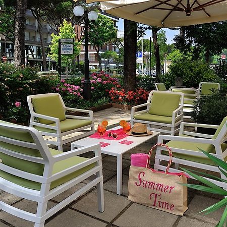 Hotel Suisse Milano Marittima Ngoại thất bức ảnh