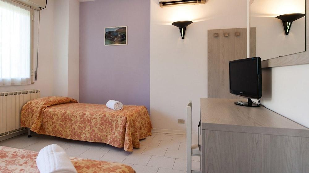 Hotel Suisse Milano Marittima Ngoại thất bức ảnh