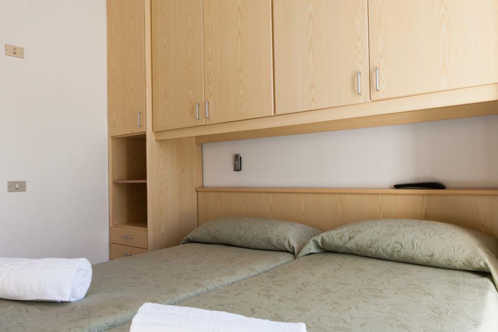 Hotel Suisse Milano Marittima Phòng bức ảnh