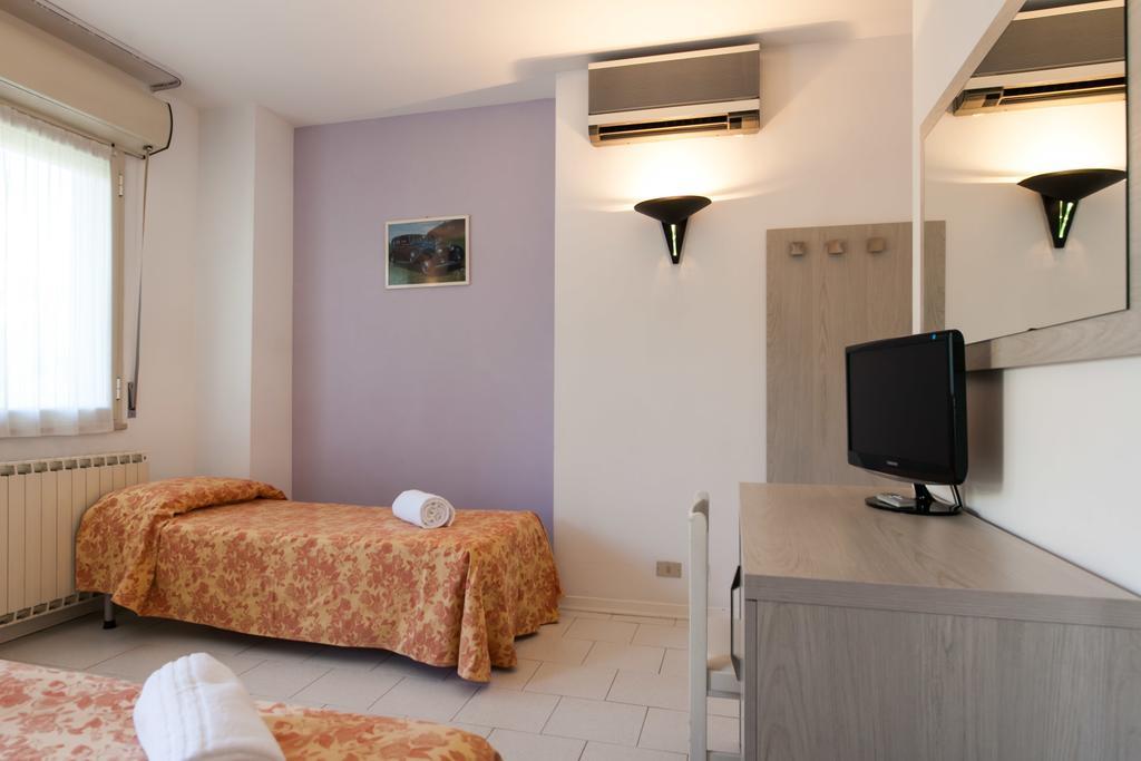 Hotel Suisse Milano Marittima Ngoại thất bức ảnh