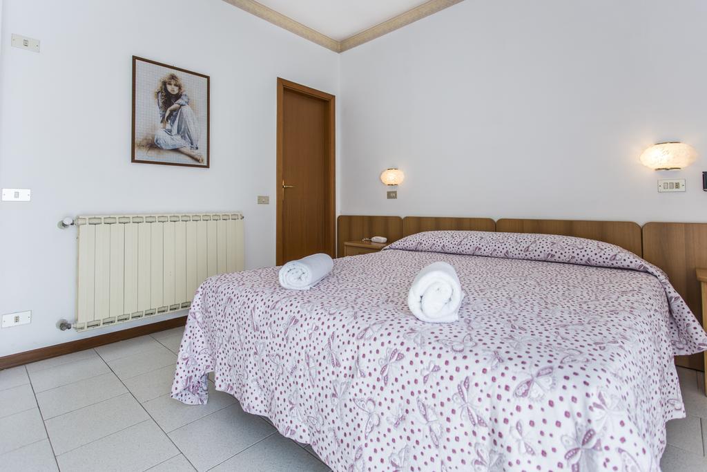 Hotel Suisse Milano Marittima Ngoại thất bức ảnh
