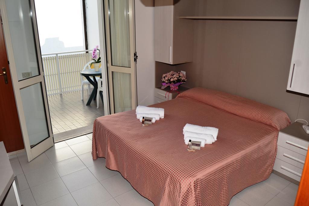 Hotel Suisse Milano Marittima Ngoại thất bức ảnh