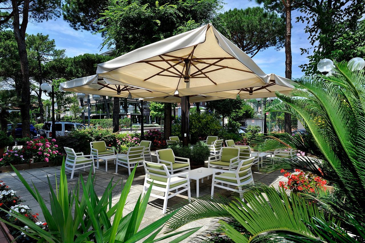 Hotel Suisse Milano Marittima Ngoại thất bức ảnh