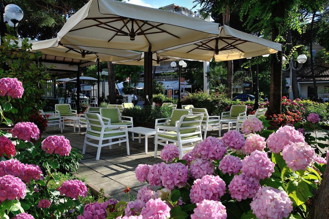 Hotel Suisse Milano Marittima Ngoại thất bức ảnh