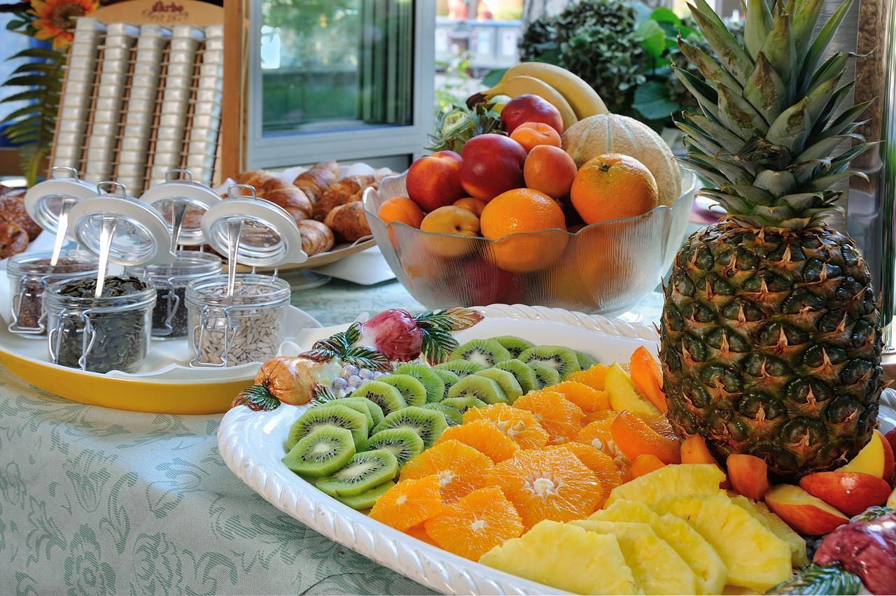Hotel Suisse Milano Marittima Ngoại thất bức ảnh